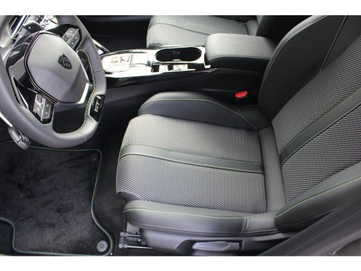Peugeot 208 Hybrid 100 e-DCS6 GT | Automaat | Navigatie | Camera | Apple carplay | Mild Hybrid | Cruise Control ActivLease financial lease