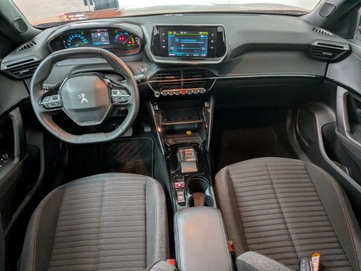 Peugeot e-2008 EV Active Pack 50 kWh | NL-AUTO! | 1E EIGENAAR! | CRUISE | CLIMA | LANE ASSIST | PARK SENS | LED ... ActivLease financial lease
