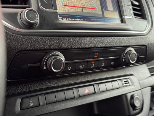 Peugeot Expert 2.0 BlueHDI 180 S&S DC | Apple Carplay / Android Auto | Trekhaak | Achteruitrij Camera | Dubbele ... ActivLease financial lease