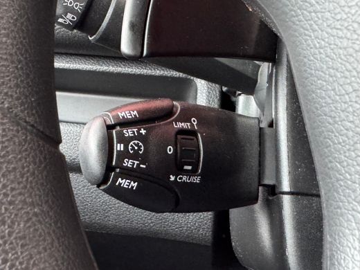Peugeot Expert 2.0 BlueHDI 180 S&S DC | Apple Carplay / Android Auto | Trekhaak | Achteruitrij Camera | Dubbele ... ActivLease financial lease