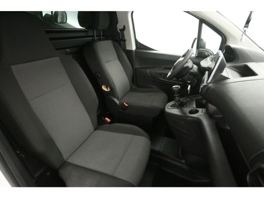Peugeot Partner 1.2 PureTech 111PK | Benzine | Airco | Cruise | Carplay | Navi | Parkeersens. ActivLease financial lease