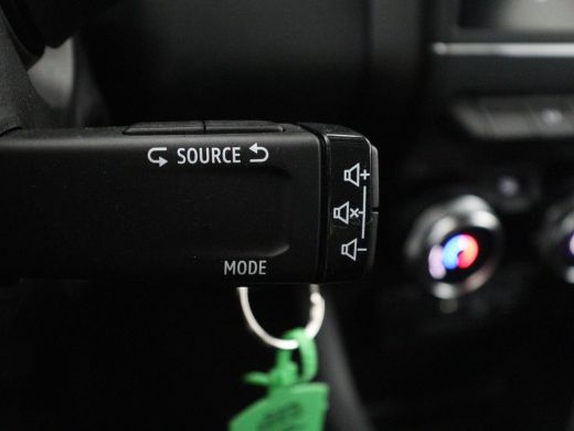 Renault Clio 1.6 E-Tech Hybrid 140 Business Zen | Cruise control | Park assist | Carplay | Navigatie | DAB | L... ActivLease financial lease