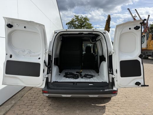Renault Kangoo E-Tech 45kWh 122PK L1 Elektrisch 300km WLTP 98.5% (SOH) Climate Control Cruise Control LED Parkee... ActivLease financial lease