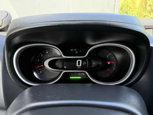 Renault Trafic 2.0 dCi 145 PK / L1H1 / AUTOMAAT / 2x SCHUIFDEUR / INRICHTING / TREKHAAK / IMPERIAAL / 3-ZITS ActivLease financial lease