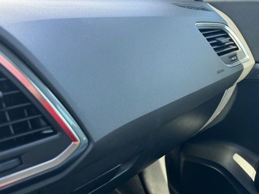 Seat Ateca 1.5 150pk TSI Style Business Intense Achteruitrijcamera | Getinte ramen achter | Verwarmbare voor... ActivLease financial lease