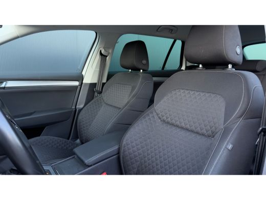 Skoda Superb Combi 1.4 TSI 218pk iV Business Edition | Camera | Carplay | Adaptive Cruise | 18" | ActivLease financial lease