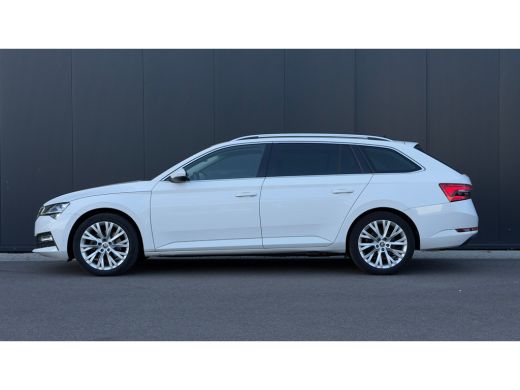 Skoda Superb Combi 1.4 TSI 218pk iV Business Edition | Camera | Carplay | Adaptive Cruise | 18" | ActivLease financial lease