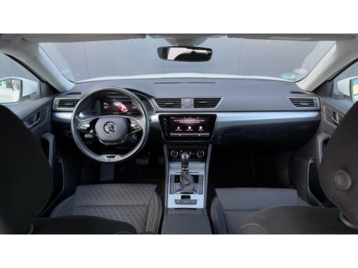Skoda Superb Combi 1.4 TSI 218pk iV Business Edition | Camera | Carplay | Adaptive Cruise | 18" | ActivLease financial lease