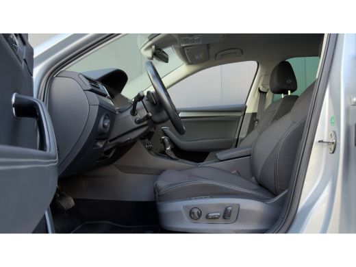 Skoda Superb Combi 1.4 TSI 218pk iV Business Edition Plus | Camera | Carplay | Adaptive Cruise | Voorstoelen E... ActivLease financial lease