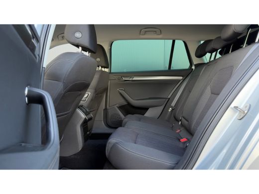 Skoda Superb Combi 1.4 TSI 218pk iV Business Edition Plus | Camera | Carplay | Adaptive Cruise | Voorstoelen E... ActivLease financial lease