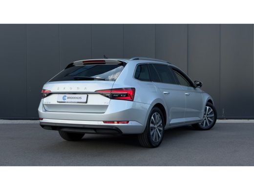 Skoda Superb Combi 1.4 TSI 218pk iV Business Edition Plus | Camera | Carplay | Adaptive Cruise | Voorstoelen E... ActivLease financial lease