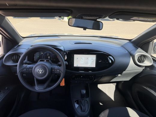 Toyota Aygo Hybrid 115 play GO ActivLease financial lease