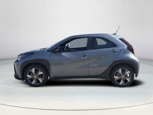Toyota Aygo Hybrid 115 play GO ActivLease financial lease