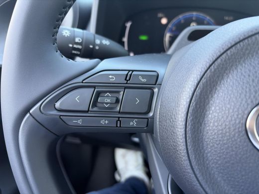 Toyota Aygo Hybrid 115 play GO ActivLease financial lease