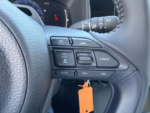 Toyota Aygo Hybrid 115 play GO ActivLease financial lease