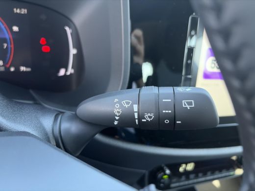 Toyota Aygo Hybrid 115 play GO ActivLease financial lease