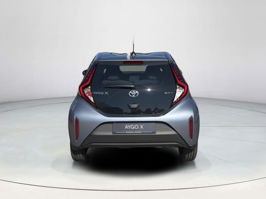 Toyota Aygo Hybrid 115 play GO ActivLease financial lease