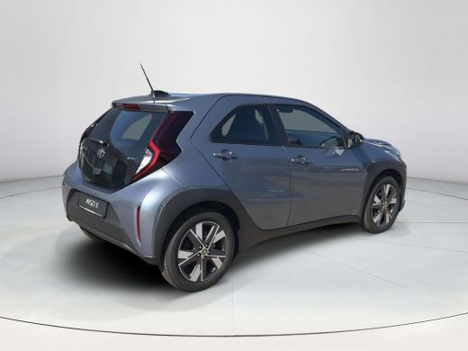 Toyota Aygo Hybrid 115 play GO ActivLease financial lease