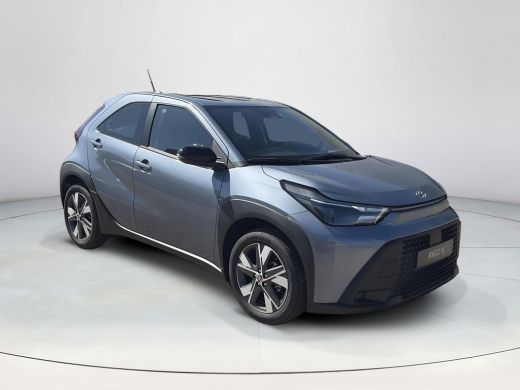 Toyota Aygo Hybrid 115 play GO ActivLease financial lease