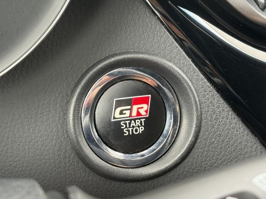 Toyota C-HR 2.0 Hybrid GR-Sport JBL Camera Alcantara Stoelverw Nav/Cruise Voll.Onderhouden! ActivLease financial lease