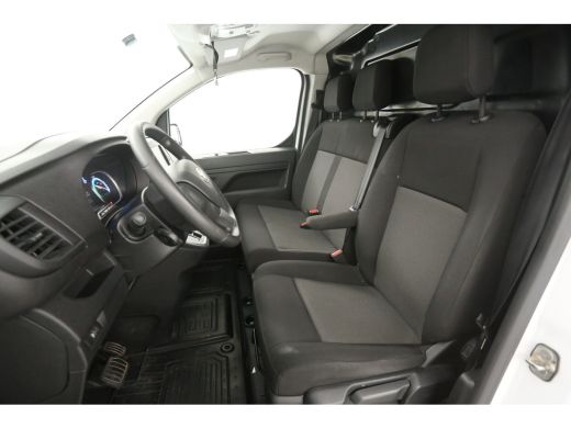 Toyota ProAce 75 kWh Extra Range L2H1 | Snelladen | SOH 99% | Airco | Cruise | Carplay | 3 Zits | Parkeersens. ActivLease financial lease