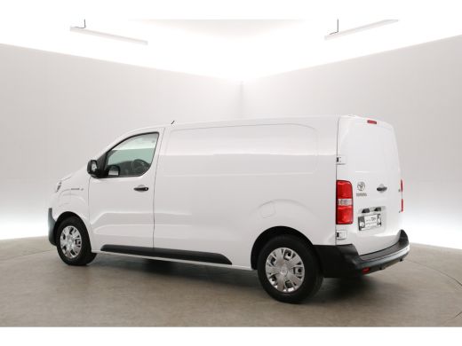 Toyota ProAce 75 kWh Extra Range L2H1 | Snelladen | SOH 99% | Airco | Cruise | Carplay | 3 Zits | Parkeersens. ActivLease financial lease