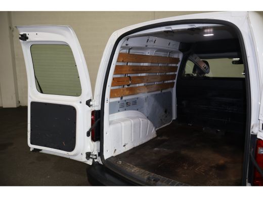 Volkswagen Caddy 2.0 TDI 102pk L1 H1 Airco Navigatie Trekhaak ActivLease financial lease