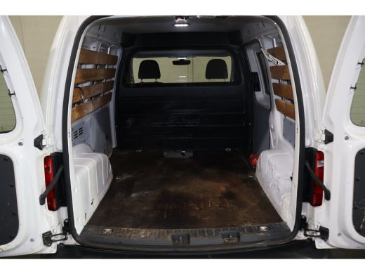 Volkswagen Caddy 2.0 TDI 102pk L1 H1 Airco Navigatie Trekhaak ActivLease financial lease