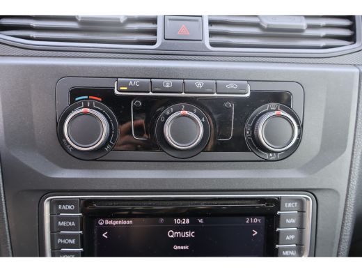 Volkswagen Caddy 2.0 TDI 102pk L1 H1 Airco Navigatie Trekhaak ActivLease financial lease