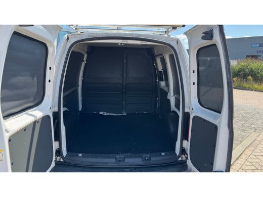 Volkswagen Caddy 2.0 TDI (EUR6) 102PK UNIEK 18.780 KM | RVS imperiaal en sidebars | Airco | PDC | Trekhaak ActivLease financial lease