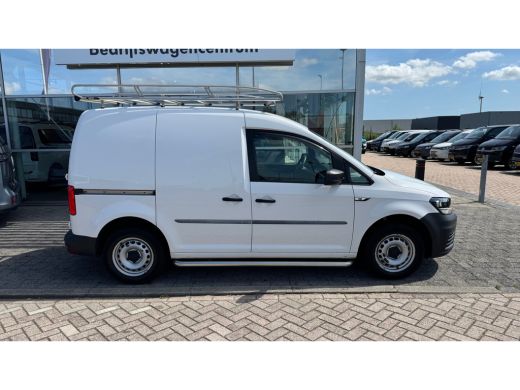 Volkswagen Caddy 2.0 TDI (EUR6) 102PK UNIEK 18.780 KM | RVS imperiaal en sidebars | Airco | PDC | Trekhaak ActivLease financial lease
