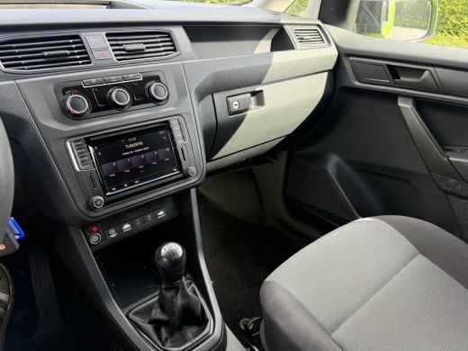 Volkswagen Caddy 2.0 TDI / L1H1 / 1e EIG. / UNIEK 28.975 KM! / INRICHTING / TREKHAAK / IMPERIAAL / NAVI / CARPLAY ... ActivLease financial lease