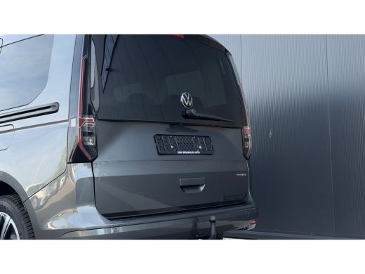 Volkswagen Caddy Kombi Limited Edition 1.5 e-Hybrid Limited Edition | 12V-aansluiting in dashboard en laadruimte |... ActivLease financial lease