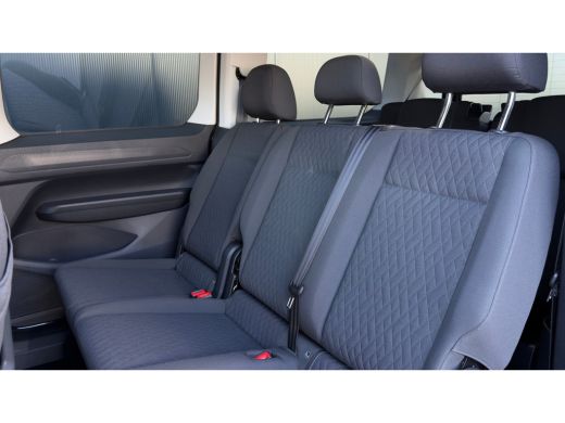 Volkswagen Caddy Life e-Hybrid | 7 Persoons | Stoelverwarming | Camera | Adaptive Cruise | ActivLease financial lease