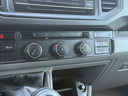 Volkswagen Crafter 2.0 TDI 141 PK / L3H3 / 2x SCHUIFDEUR / IMPERIAAL + LADDER / 3 TONS TREKHAAK / CAMERA / 3-ZITS / ... ActivLease financial lease