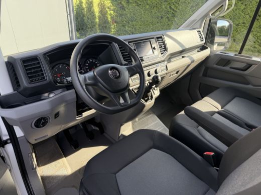 Volkswagen Crafter 2.0 TDI 141 PK / L3H3 / 2x SCHUIFDEUR / IMPERIAAL + LADDER / 3 TONS TREKHAAK / CAMERA / 3-ZITS / ... ActivLease financial lease