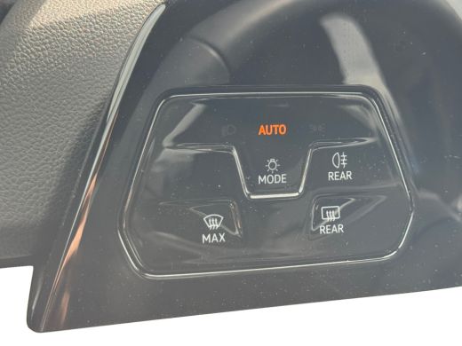 Volkswagen Golf 1.5 204pk eHybrid Life Edition ErgoActive bestuurdersstoel | 360 graden camera 'Area View' | Velg... ActivLease financial lease
