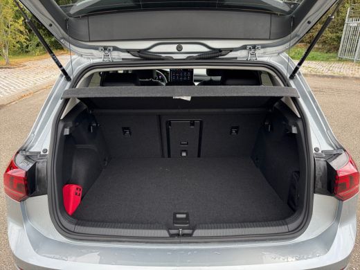 Volkswagen Golf 1.5 204pk eHybrid Life Edition ErgoActive bestuurdersstoel | 360 graden camera 'Area View' | Velg... ActivLease financial lease