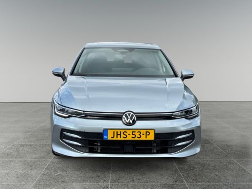 Volkswagen Golf 1.5 204pk eHybrid Life Edition ErgoActive bestuurdersstoel | 360 graden camera 'Area View' | Velg... ActivLease financial lease