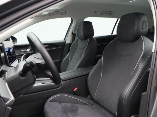 Volkswagen Passat Variant 1.5 eHybrid 204 Pk Business | Full LED | Ergo Active Stoelen | Stoelverwarming | Adaptive... ActivLease financial lease