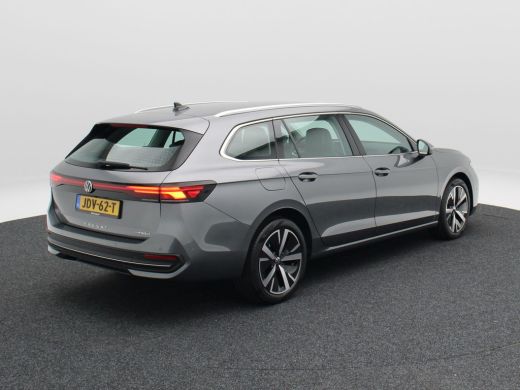Volkswagen Passat Variant 1.5 eHybrid 204 Pk Business | Full LED | Ergo Active Stoelen | Stoelverwarming | Adaptive... ActivLease financial lease