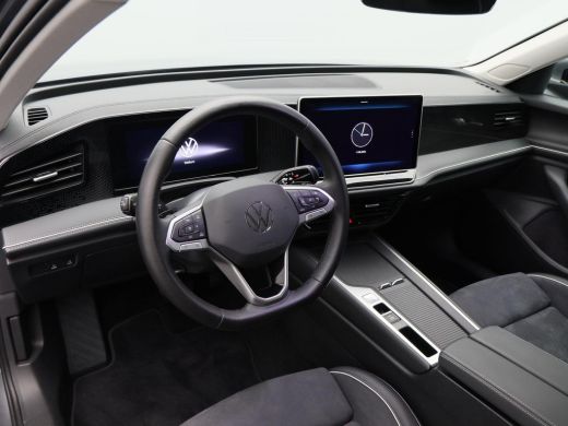 Volkswagen Passat Variant 1.5 eHybrid 204 Pk Business | Full LED | Ergo Active Stoelen | Stoelverwarming | Adaptive... ActivLease financial lease