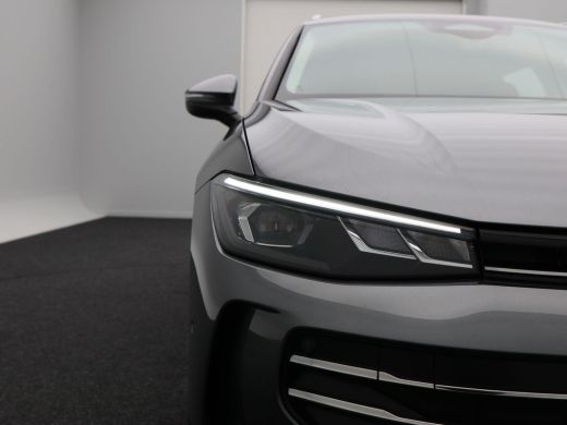 Volkswagen Passat Variant 1.5 eHybrid 204 Pk Business | Full LED | Ergo Active Stoelen | Stoelverwarming | Adaptive... ActivLease financial lease