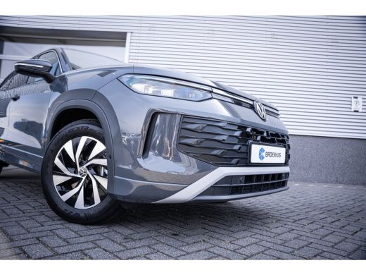 Volkswagen Tayron 1.5 eTSI 150PK 7Persoons Life | 2 stoelen op derde rij | Achteruitrijcamera | Cruise control adap... ActivLease financial lease