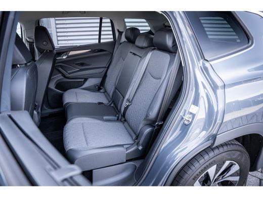 Volkswagen Tayron 1.5 eTSI 150PK 7Persoons Life | 2 stoelen op derde rij | Achteruitrijcamera | Cruise control adap... ActivLease financial lease