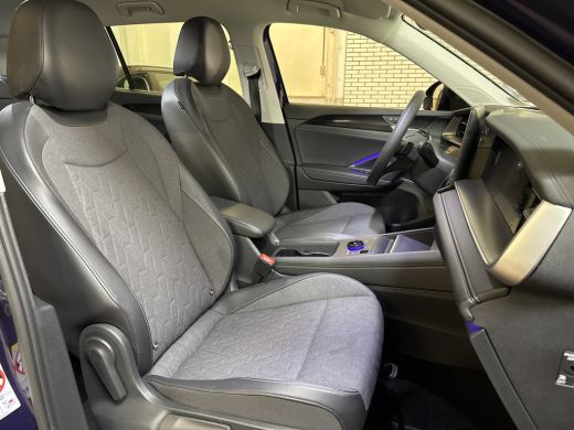 Volkswagen Tayron 1.5 eTSI 150PK DSG LIFE 7-PERSOONS/TREKHAAK/360CAMERA/FABRIEKS-GARANTIE ActivLease financial lease
