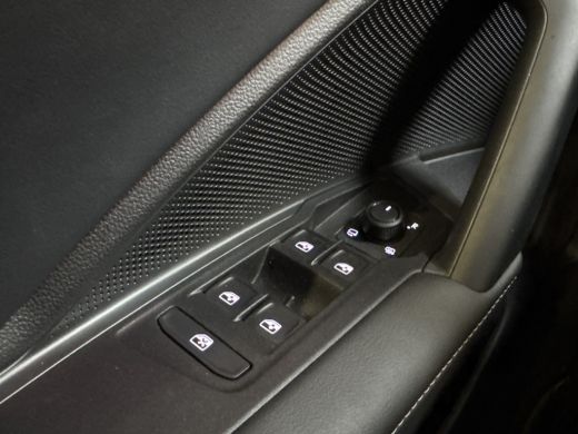 Volkswagen Tayron 1.5 eTSI 150PK DSG LIFE 7-PERSOONS/TREKHAAK/360CAMERA/FABRIEKS-GARANTIE ActivLease financial lease