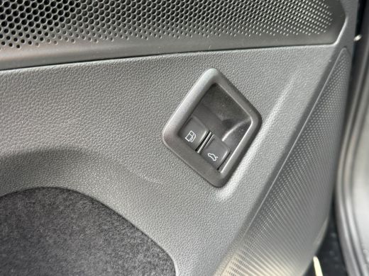 Volkswagen Tiguan 1.5 eHybrid 272PK DSG R-LINE SPORT LEDER/HARMAN-KARDON/PANORAMADAK ActivLease financial lease