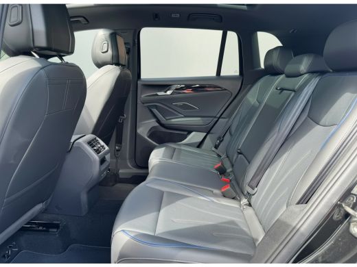 Volkswagen Tiguan 1.5 eHybrid 272PK DSG R-LINE SPORT LEDER/HARMAN-KARDON/PANORAMADAK ActivLease financial lease
