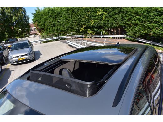 Volkswagen Tiguan R-Line Edition - eHybrid | Trekhaak | 'App-Connect' draadloze smartphone integratie | Achteruitri... ActivLease financial lease